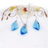 Vintage Rhinestone 18K Gold Plated Dolphin Jewelry Set Incluing Earrings and Necklace 